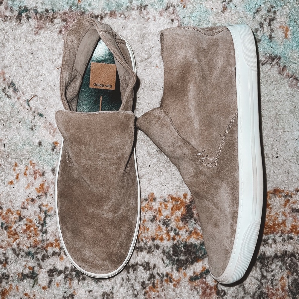 Dolce Vita slip on sneaker